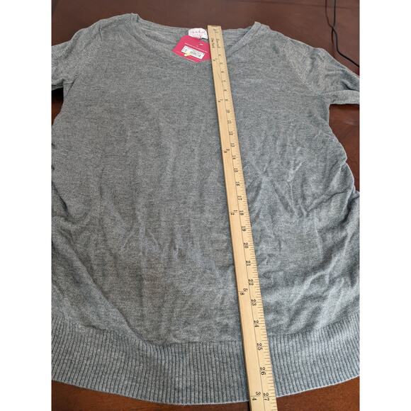Ingrid & Isabel Maternity Sweater L Gray Side Shirring Lightweight Long Sleeves - Picture 7 of 9